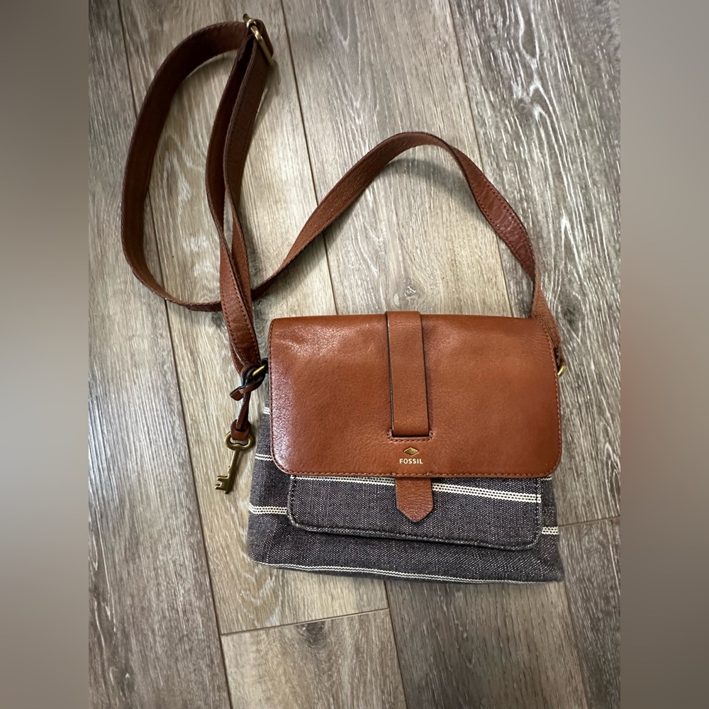FOSSIL CROSSBODY PURSE WITH LEATHER AND CHAMBRAY